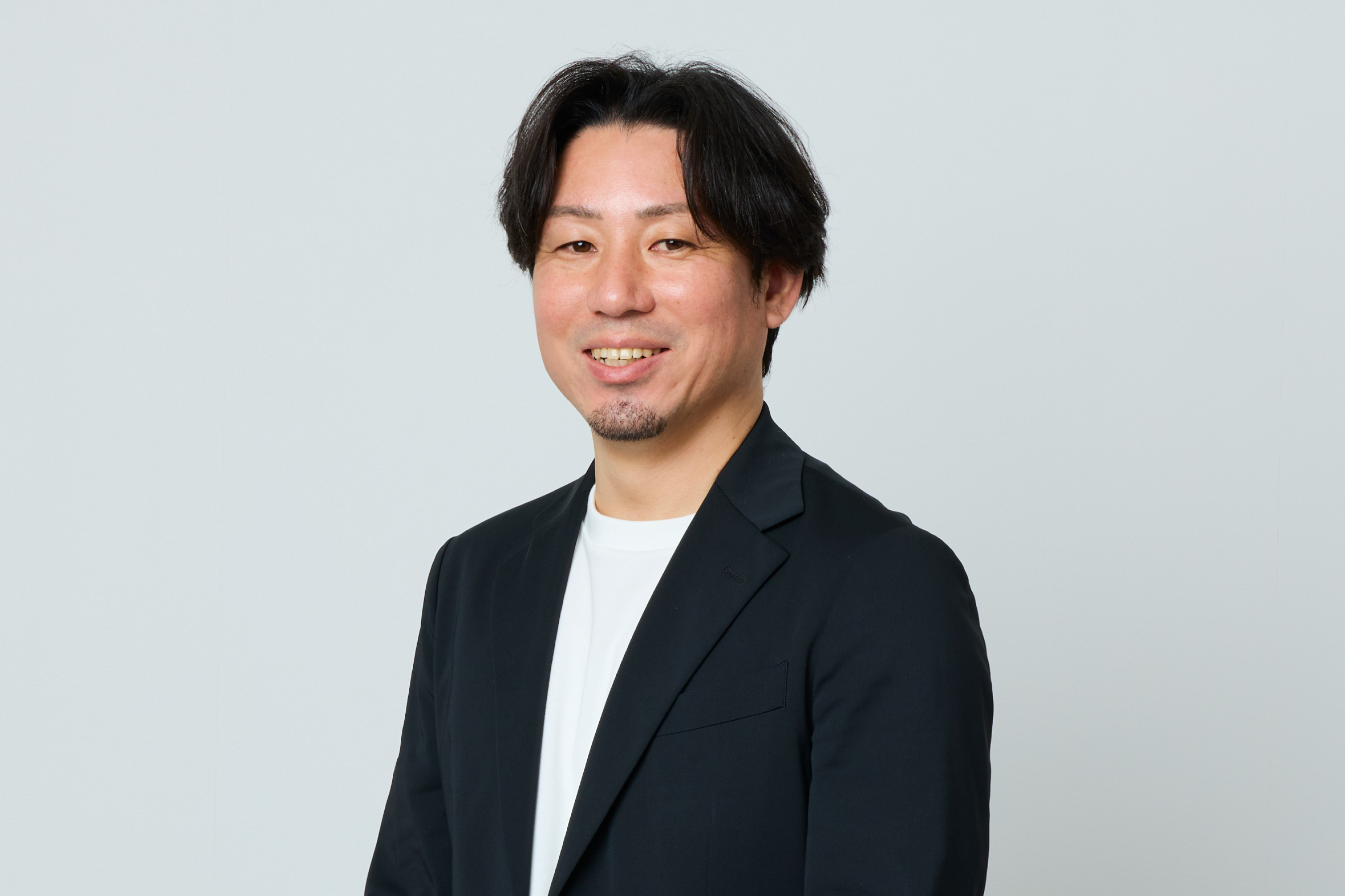 谷 隆介